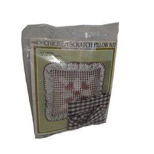 Chicken Scratch Pillow Kit - Vintage - 14" x 14" DS11 Crystal, Gingham Opened